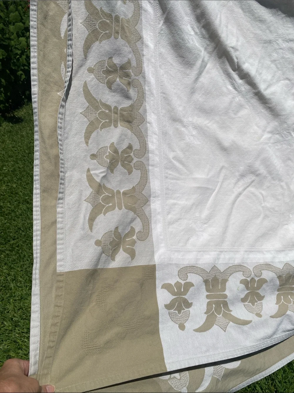 Le Jacquard Francais Primrose Bordier Pour Tablecloth & 4 napkins  100% Cotton